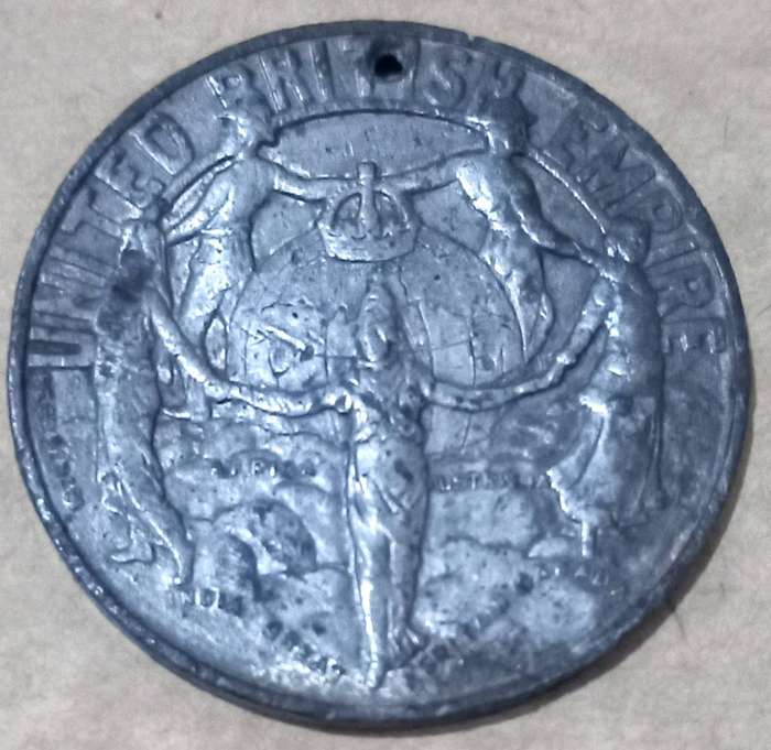 Rare Variant Edward Vii Crowned 1902. 3.5cm Diameter