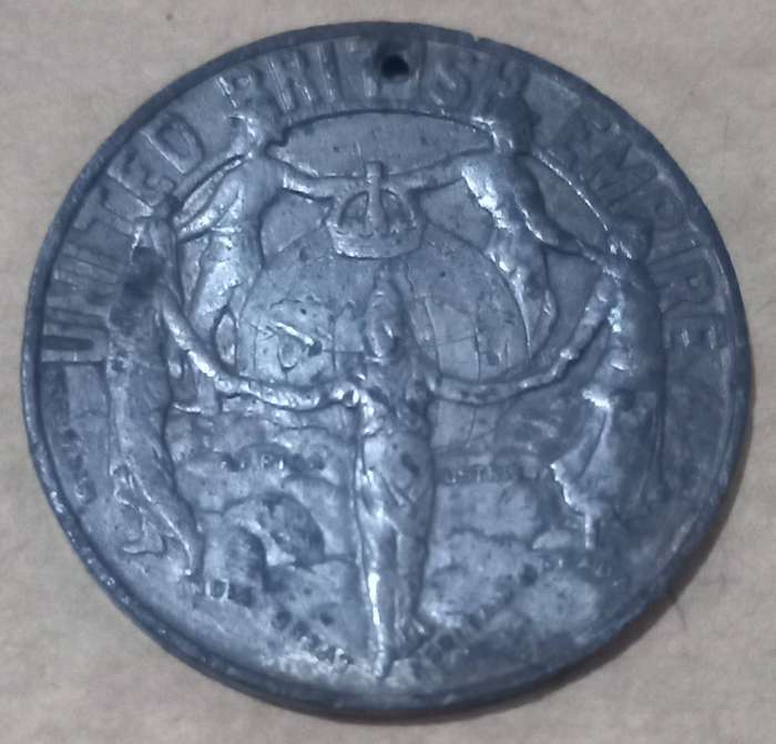 Rare Variant Edward Vii Crowned 1902. 3.5cm Diameter