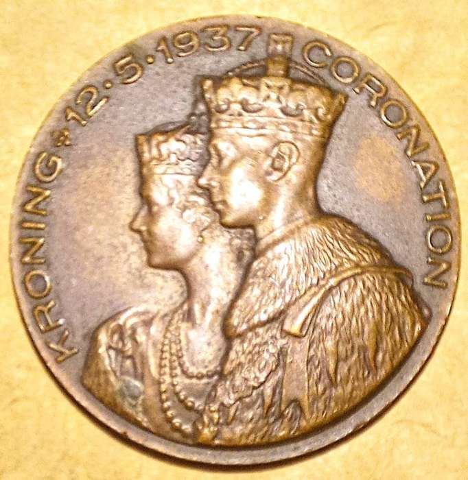 UNION of SOUTH AFRICA - "GEORGE VI CORONATION 12/5/1937" - CORONATION MEDALLION