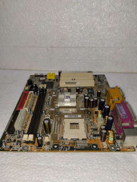 GIGABYTE GA-8ILMT4 REV1.0, SOCKET 478, DDR1, mATX Motherboard