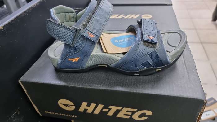 HI TEC ULA NAVY R700 *READ*