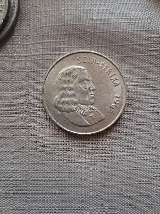 Suid afrika R1 coin 1966 circulated good condition