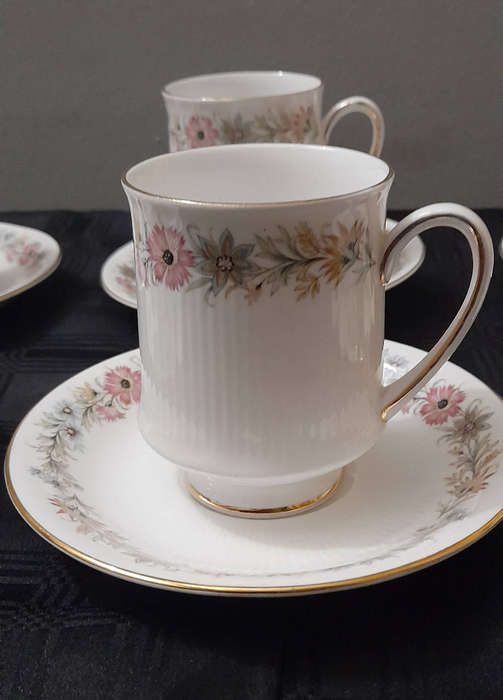 Paragon Belinda Fine Bone China 14 Piece Set