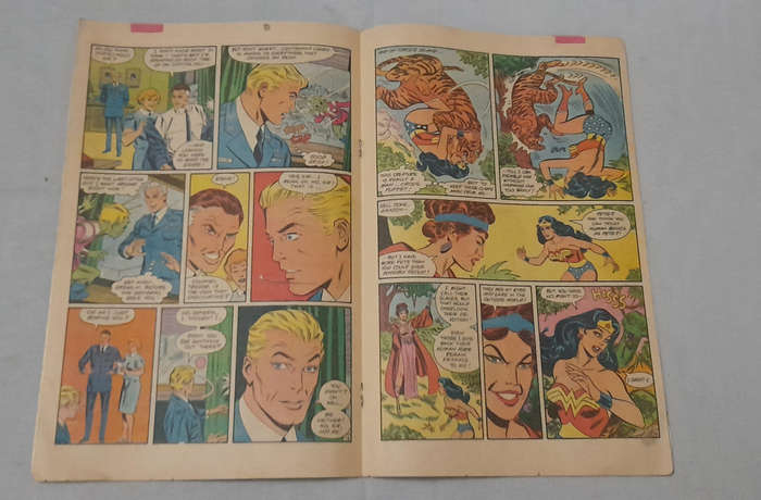 Wonder Woman No.323 Comic Book