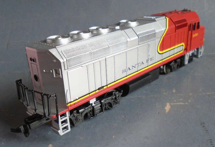 LIFE-LIKE HO SCALE - SF F40PH DIESEL LOCO, BOXED