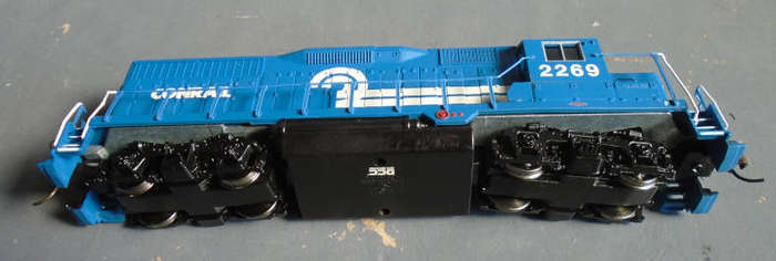 BACHMANN HO SCALE - CONRAIL GP 35 DIESEL LOCO WITH DCC ON BOARD, BOXED