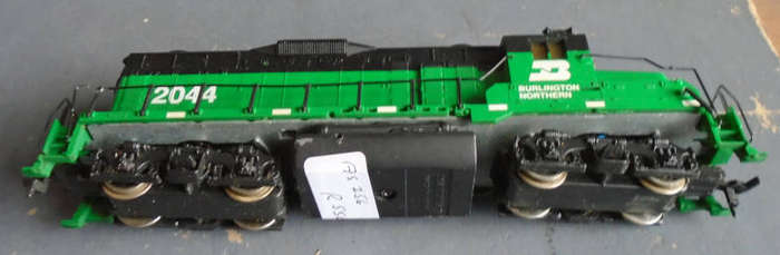 MANTUA HO SCALE - BN 2044 DIESEL LOCO