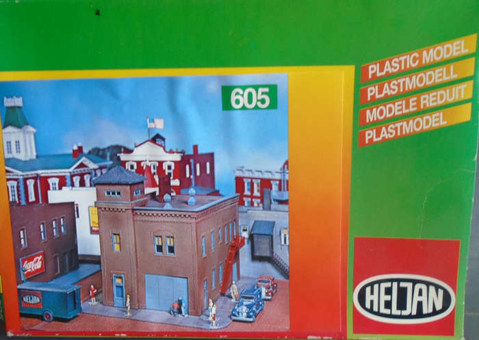 HELJAN N SCALE - FIRE STATION, BOXED