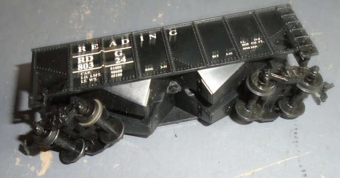 BACHMANN HO SCALE - READING COAL HOPPER WAGON