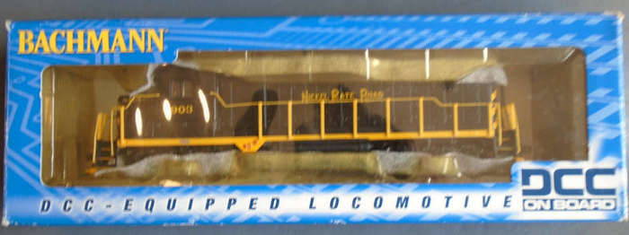 BACHMANN HO SCALE - NICKLE PLATE ROAD #903 GP 30 DIESEL LOCO WITH DCC FITTED, BOXED