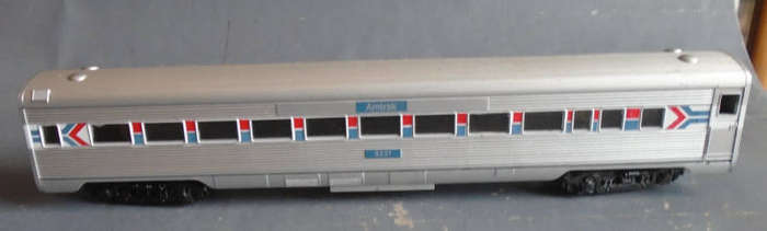 BACHMANN HO SCALE - AMTRAK PASSENGER COACH