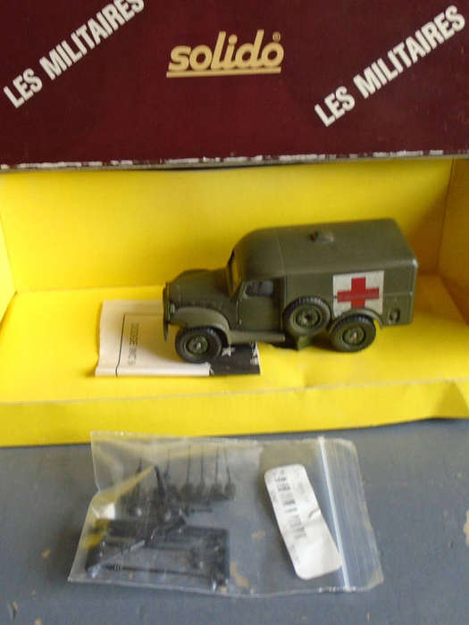 SOLIDO 1/50 SCALE - DODGE AMBULANCE, BOXED