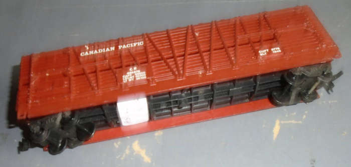 BACHMANN HO SCALE -CANADIAN NATIONAL CATTLE CAR