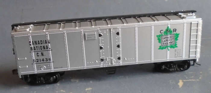 ATHEARN HO SCALE - CN BOX CAR