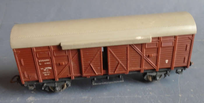 LIMA HO SCALE - CLOSED WAGON AS PER FOTO