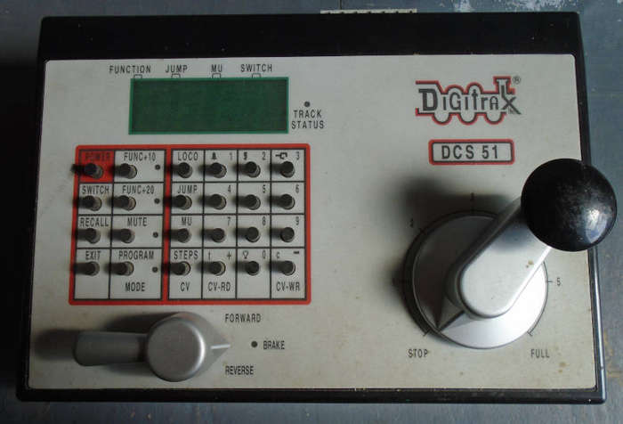 DIGITRAX ZEPHYR DCS51 WITH MANUALS & CABLE R4200.00
