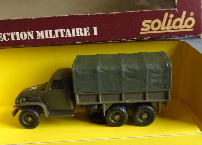 SOLIDO 1/50 SCALE - GMC MILITARY TRUCK W/CANOPY, BOXED