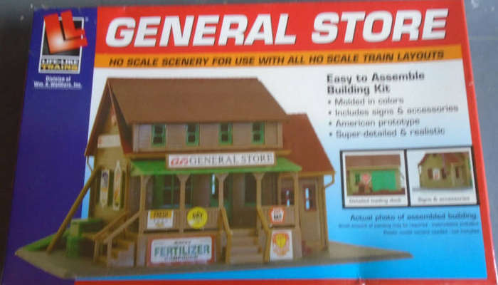 LIFE-LIKE HO SCALES - GENERAL STORE KIT, BOXED
