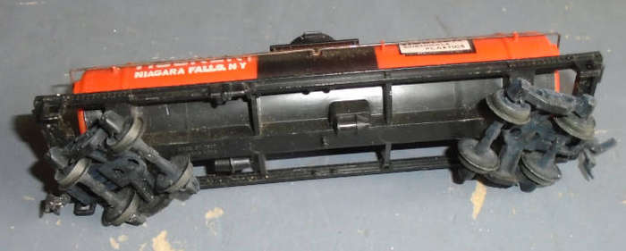 TYCO HO SCALE - HOOKER TANK WAGON