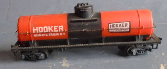 TYCO HO SCALE - HOOKER TANK WAGON