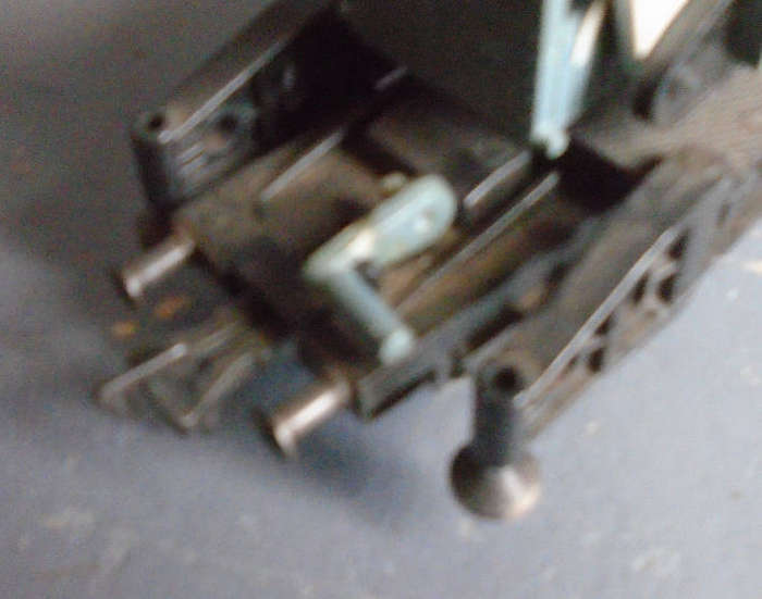 FLEISCHMANN HO SCALE - DB KRUPP-ARDELT CRANE CAR WITH TWO WAGONS, INCLUDES CRANK HANDLE