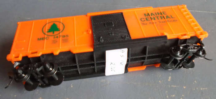 LIFE-LIKE HO SCALE - MAINE CENTRAL GOODS WAGOON