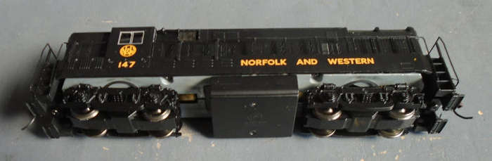 BACHMANN HO SCALE - N&W H16-H DIESEL LOCO 8-WHEEL DRIVE, BOXED