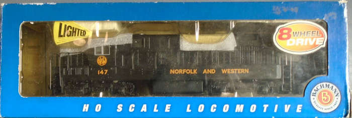 BACHMANN HO SCALE - N&W H16-H DIESEL LOCO 8-WHEEL DRIVE, BOXED