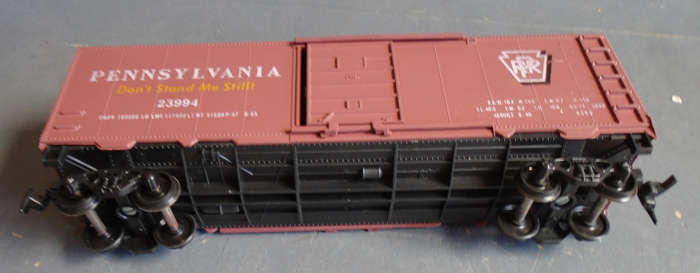 BACHMANN HO SCALE - PENNSYLVANIA CLOSED GOODS WAGON
