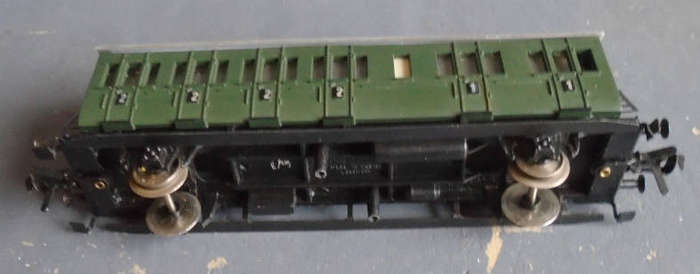 FLEISCHMANN HO SCALE - 1st & 2nd PASSENGER COACH