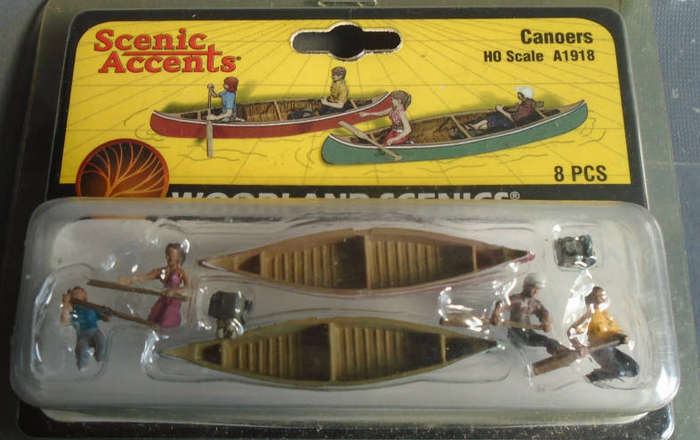 SCENIC ACCENTS HO SCALE - CANOERS, CARDED