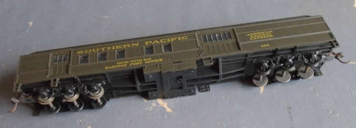 BACHMANN HO SCALE - SP RAILWAY POST OFFICE WAGON