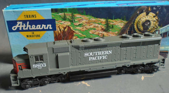 ATHEARN HO SCALE - SP SD-45, DIESEL LOCO, BOXED