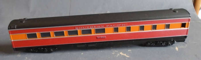 BACHMANN HO SCALE - SP PASSENGER COACH