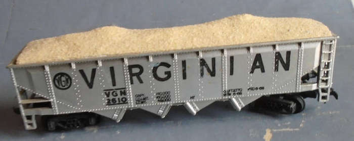BACHMANN HO SCALE - VIRGINIAN ORE HOPPER