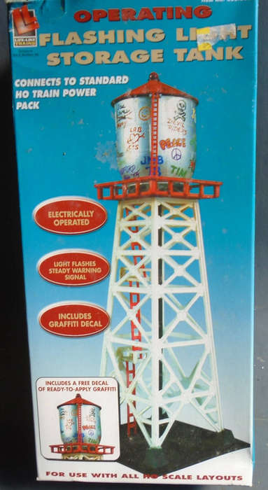 LIFE-LIKE HO SCALE -FLASHING LIGHT STORAGE TANK, BOXED