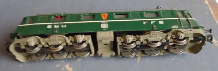 FLEISCHMANN HO SCALE - SBB FFS ELECTRIC LOCO, WITH SWITCH FOR PANTOS, AS PER FOTOS