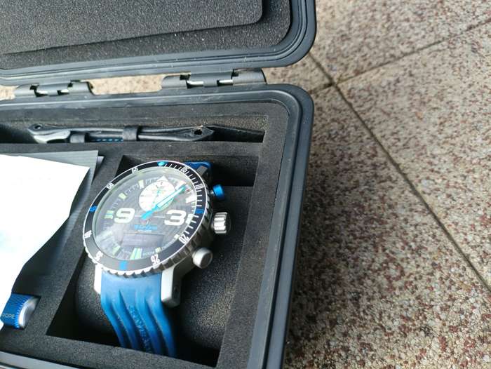 VOSTOK MRIYA WATCH IN HARD CASE WITH LEATHER & SILICONE STRAPS LIMITED EDITION NR. 157/3000