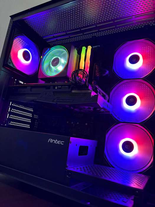 Gaming PC (Ryzen 5 + RX 5700 8GB + 16GB DDR4)