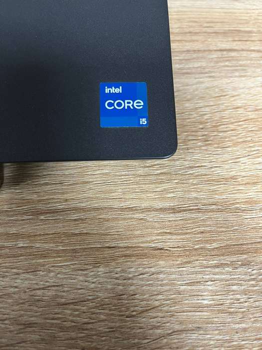 Dell Latitude 3520 Core i5 11th Gen