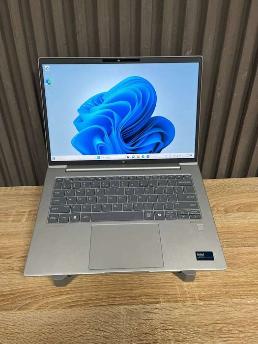 HP EliteBook 640 G11 | Intel Core Ultra 5 vPro, 16GB Ram, 512GB SSD, FHD, Win 11