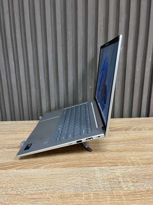 HP EliteBook 640 G11 | Intel Core Ultra 5 vPro, 16GB Ram, 512GB SSD, FHD, Win 11