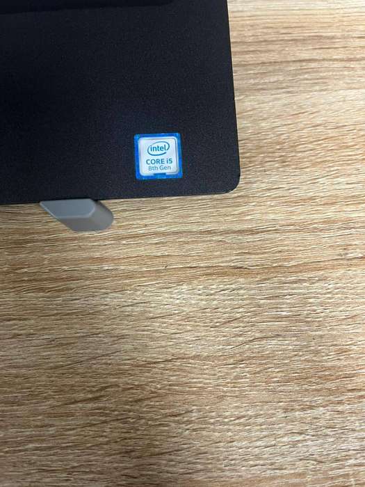 Dell Latitude  5400 Core i5 8th Gen