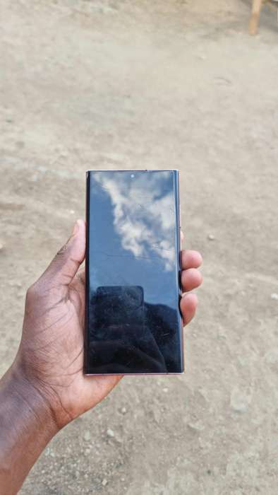 Faulty Samsung Galaxy S22 Ultra 128GB