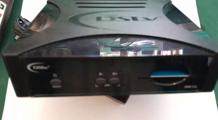 Dstv decoder dsd 3 u