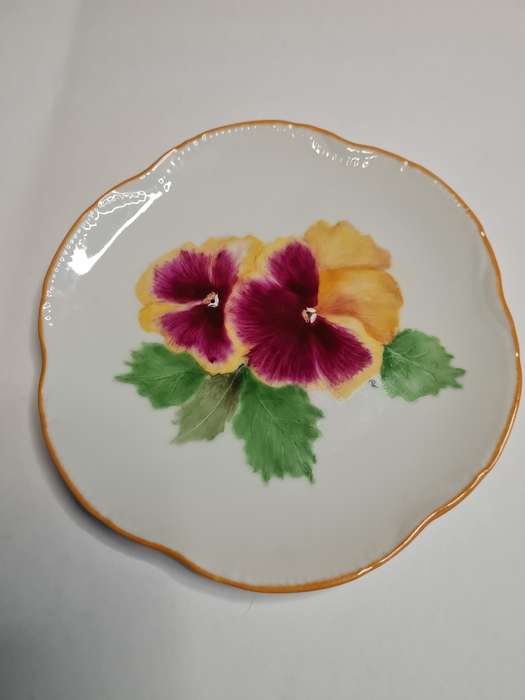 Ruth von Pomme Esche hand painted plate