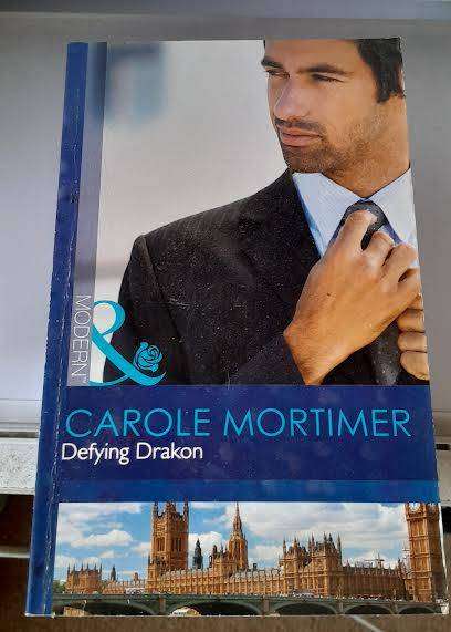 Defying Drakon-Carole Mortimer