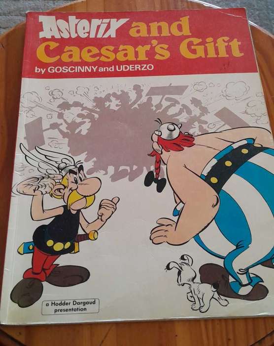 Asterix and Caesar's gift