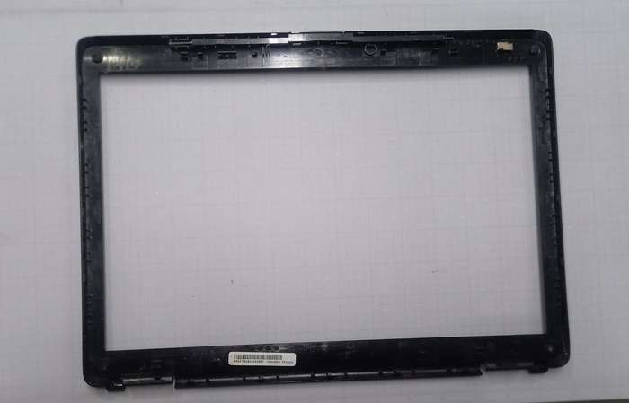 (D)Toshiba Lcd Front Bezel L300-EZ1004V L300-EZ1004X L300-EZ1501 V000130010