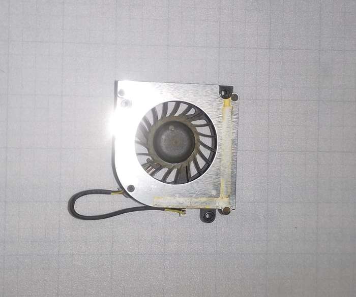 (D)Forcecon Siemens Amilo Pro V3505 V8210 Notebook CPU FAN F5C7-CCW FSC